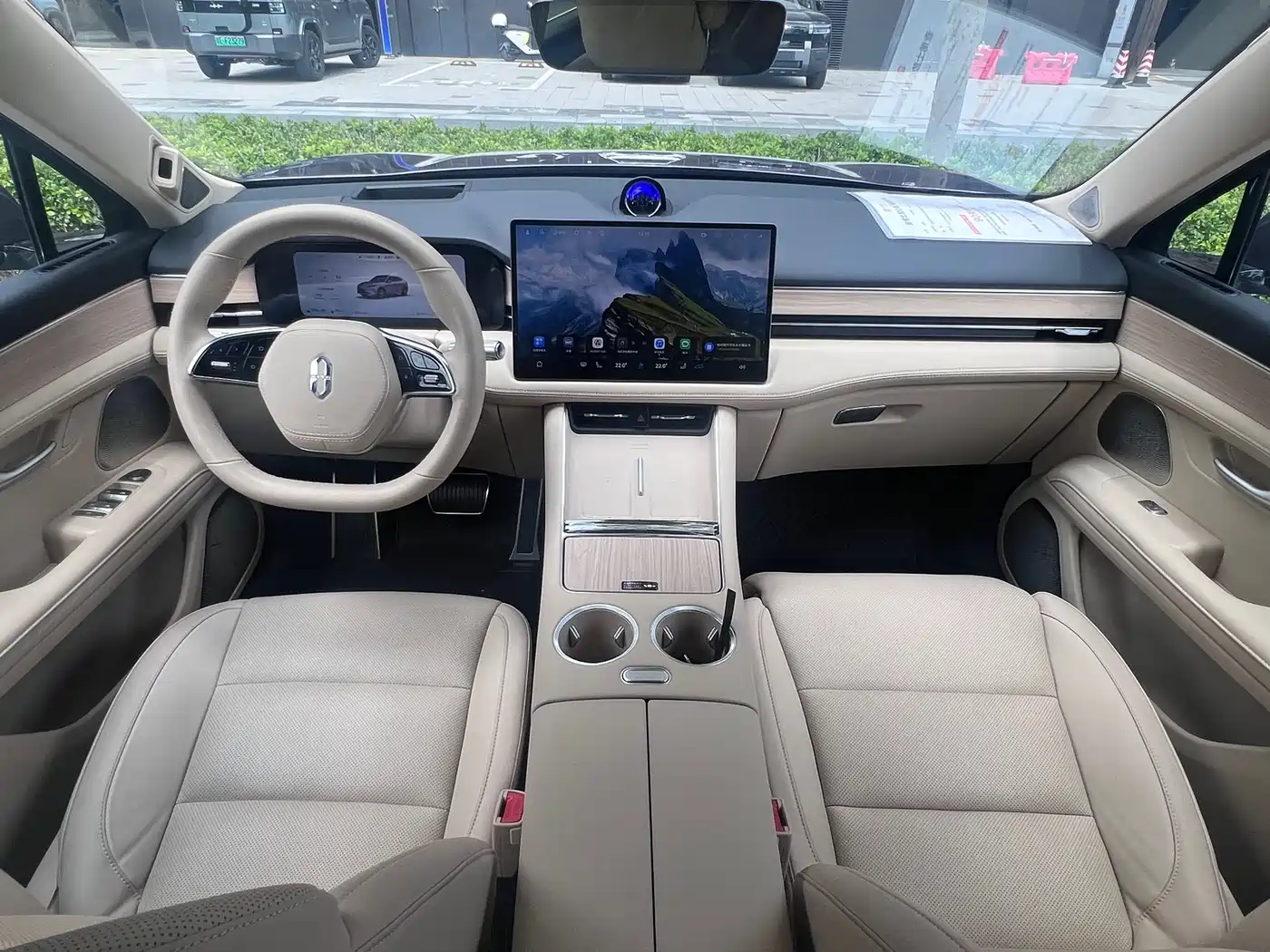 AITO Wenjie AITO M5 2025 Extended Range Ultra AWD фото 13