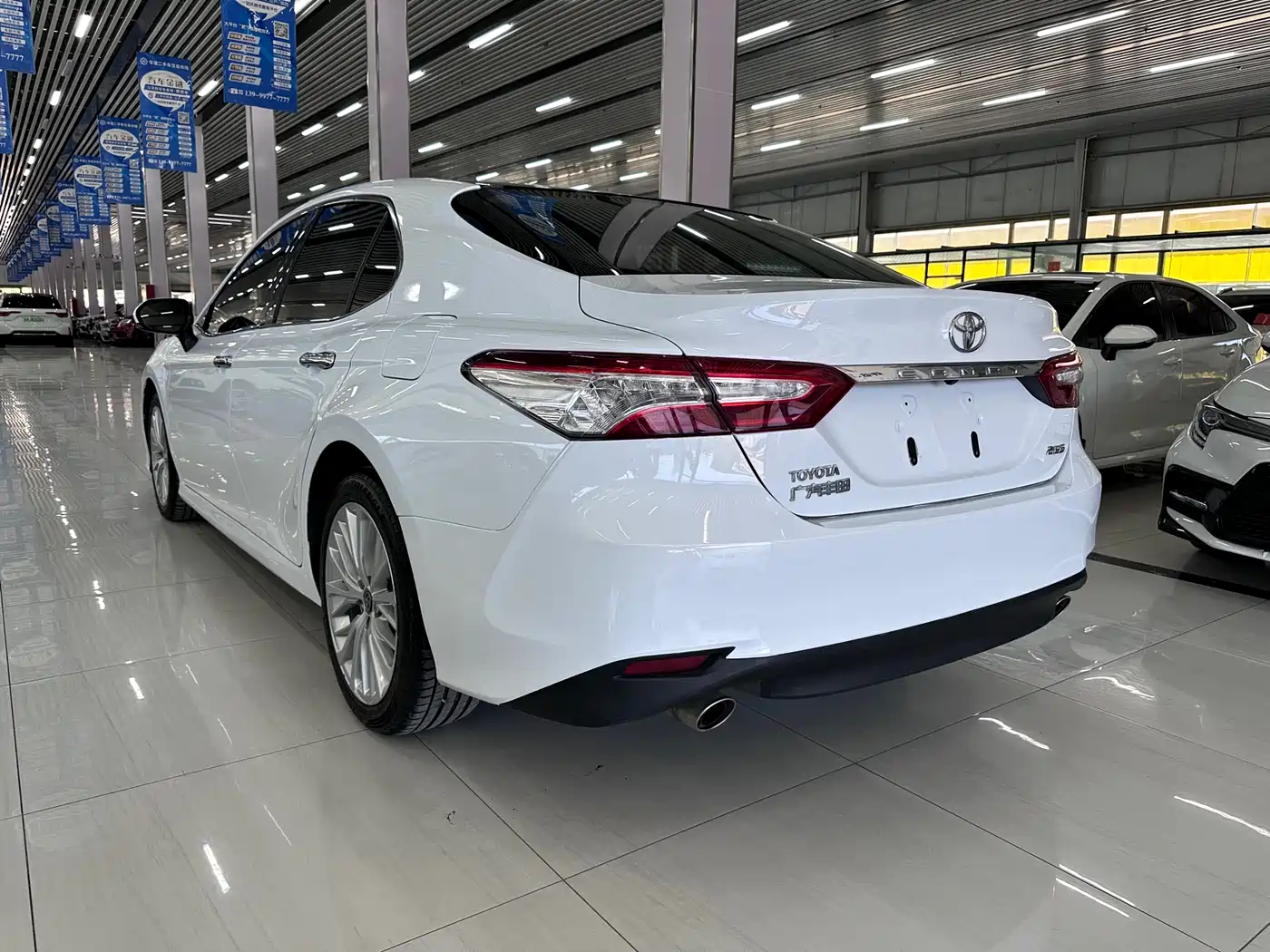 Toyota Camry 2018 2.5G Luxury Edition фото 4