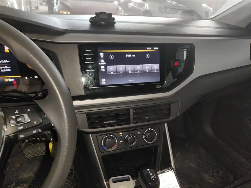 Volkswagen Polo 2023 Facelift Plus 1.5L Auto Joyful Living Edition фото 13