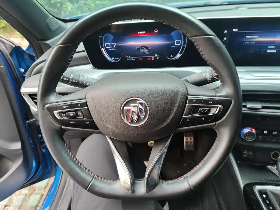 Фото 15 - Buick Verano