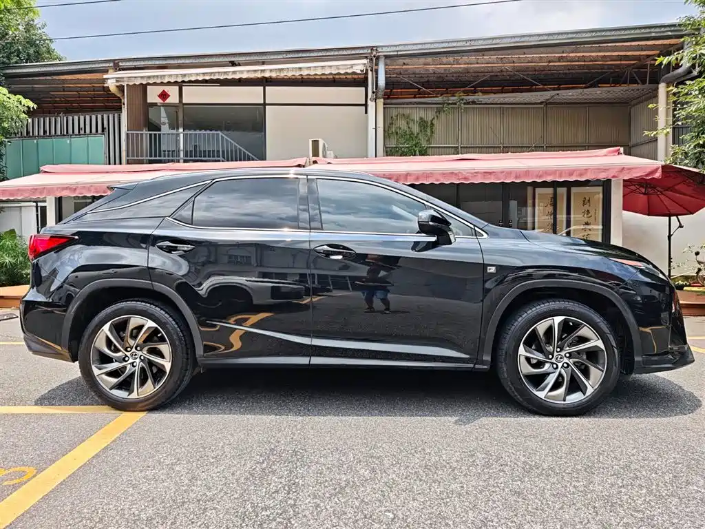 LEXUS RX