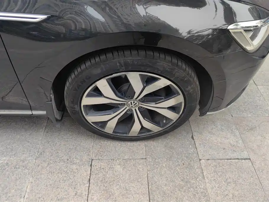 Volkswagen Magotan 2018 330TSI DSG Premium фото 6