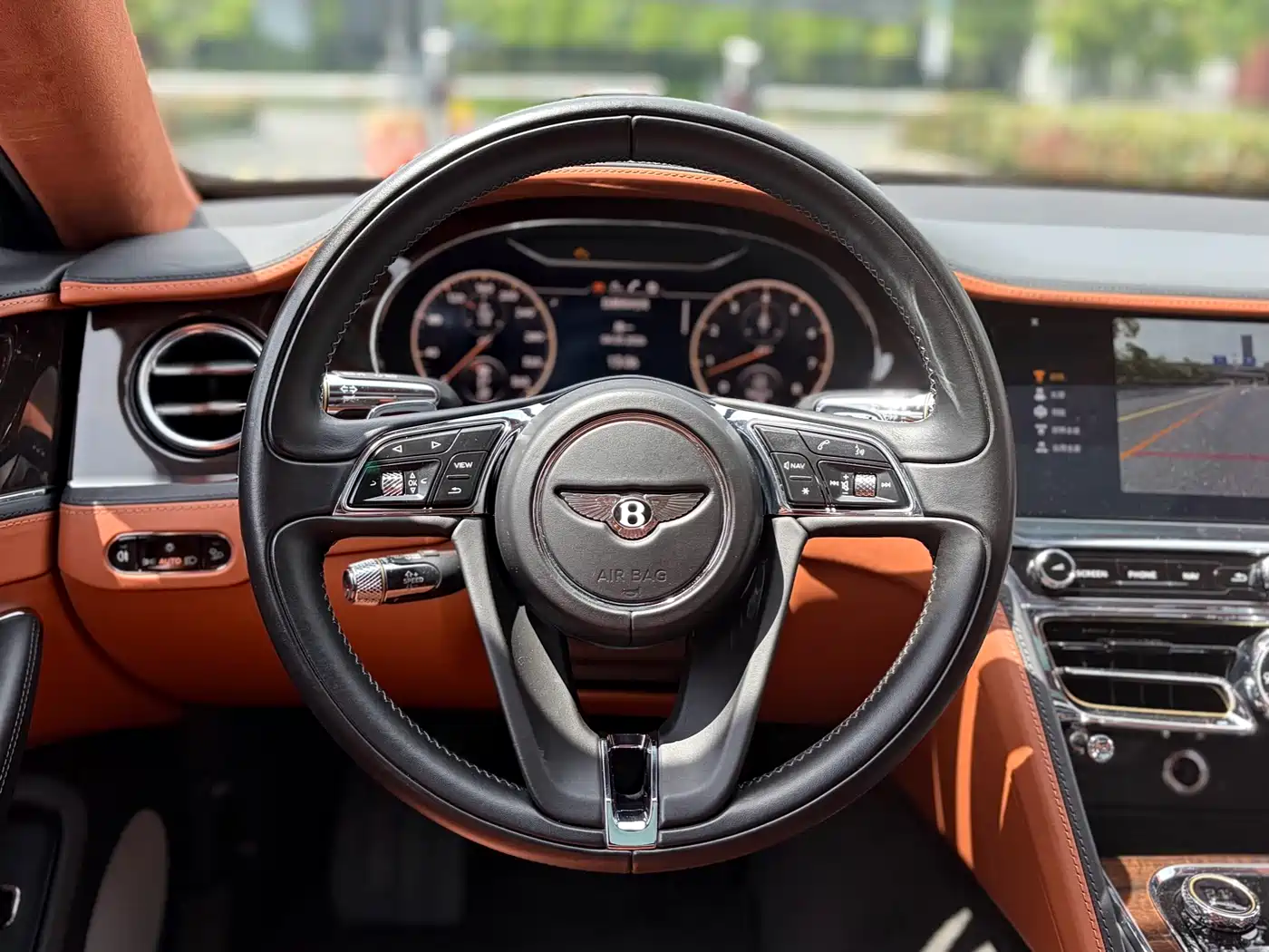Bentley Flying Spur 2021 4.0T V8 Standard Version фото 7