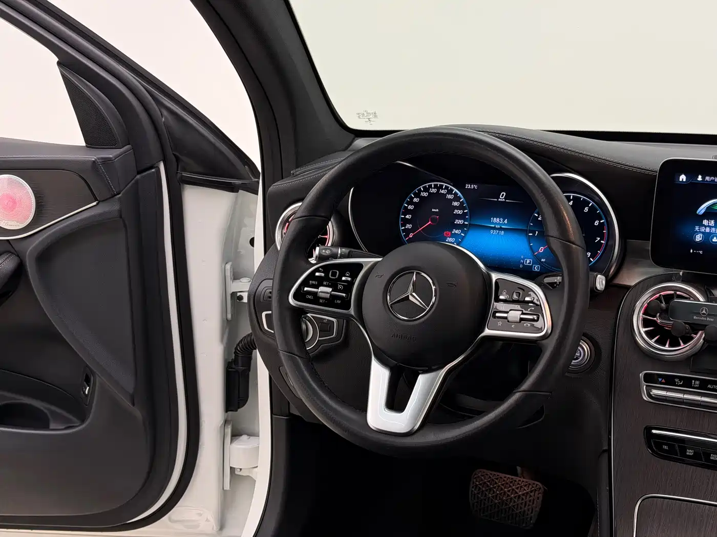 Mercedes-Benz GLC Coupe 2020 GLC 300 4MATIC Coupe SUV фото 15