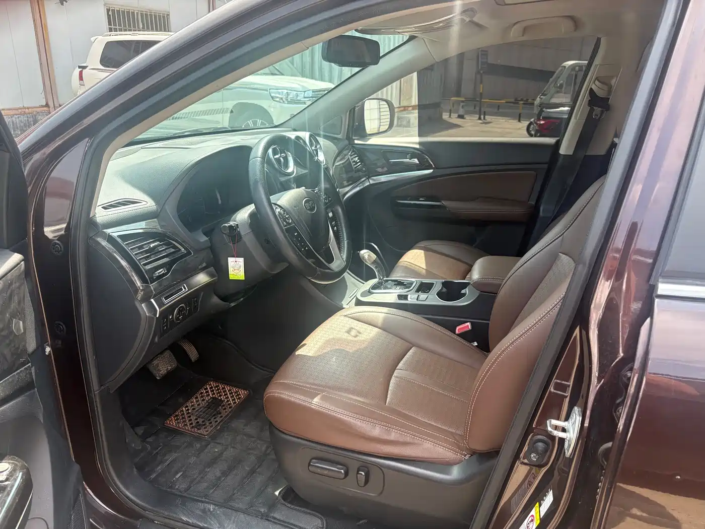 BYD S7 2016 2.0T Automatic Premium Model фото 6