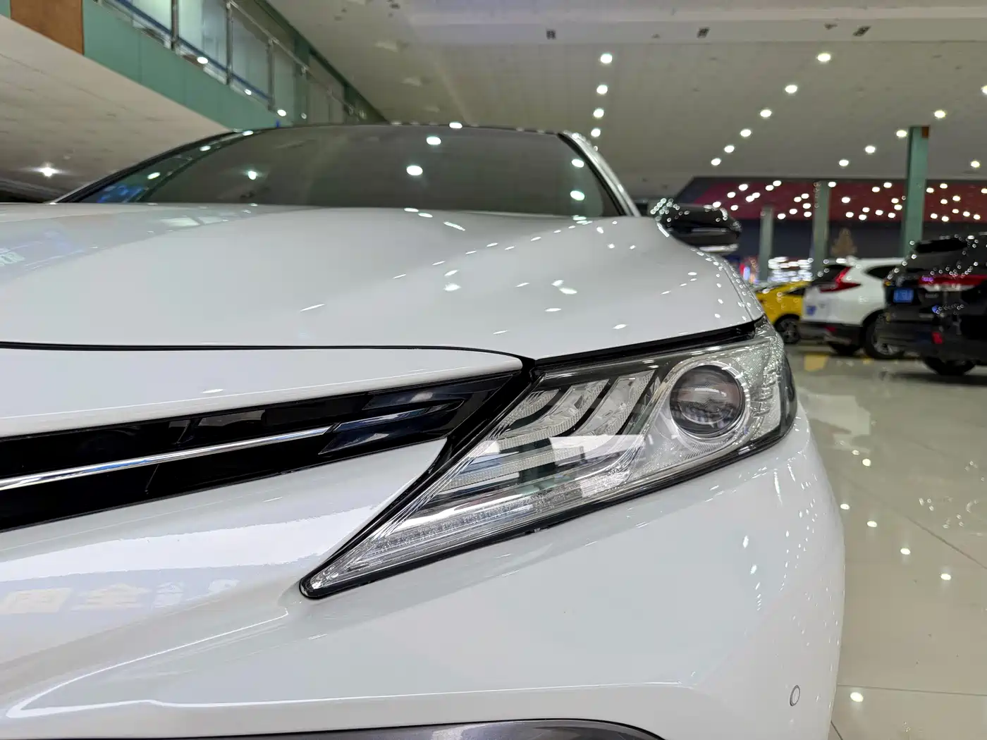 Toyota Camry 2019 2.5G Luxury Edition China VI фото 4