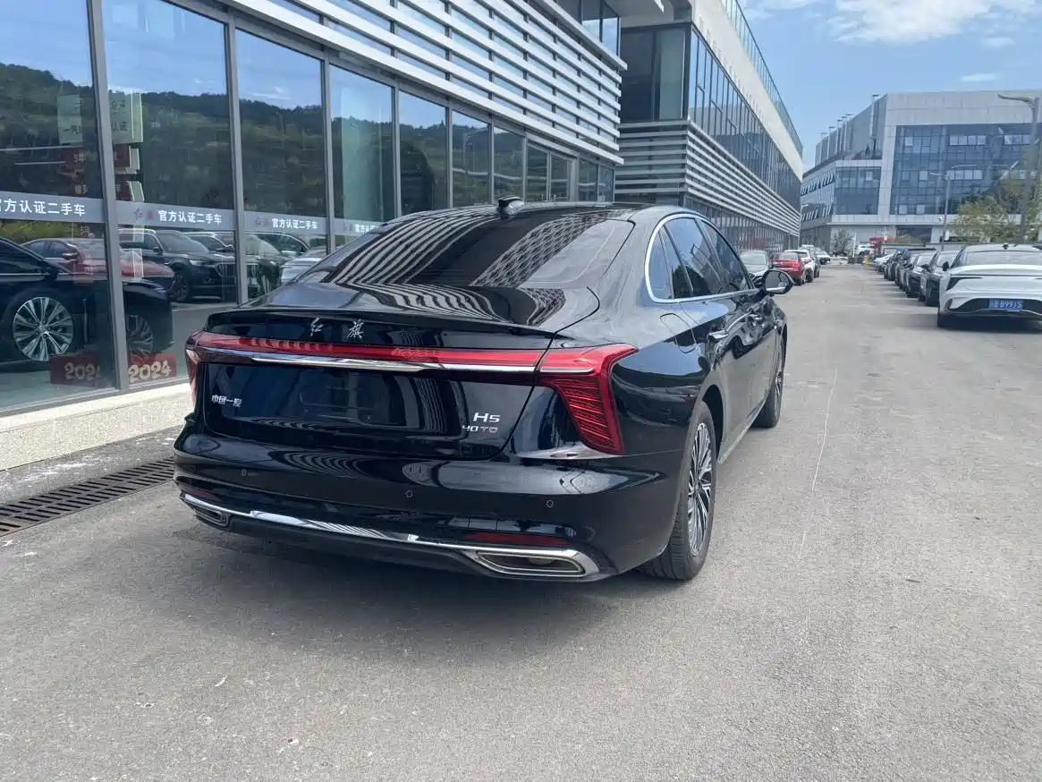 Hongqi H5 2023 1.5T DCT Smart Connect Flag Rhythm фото 16