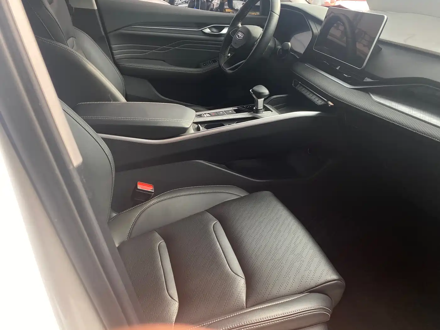 GEELY AUTOMOBILE XINGRUI