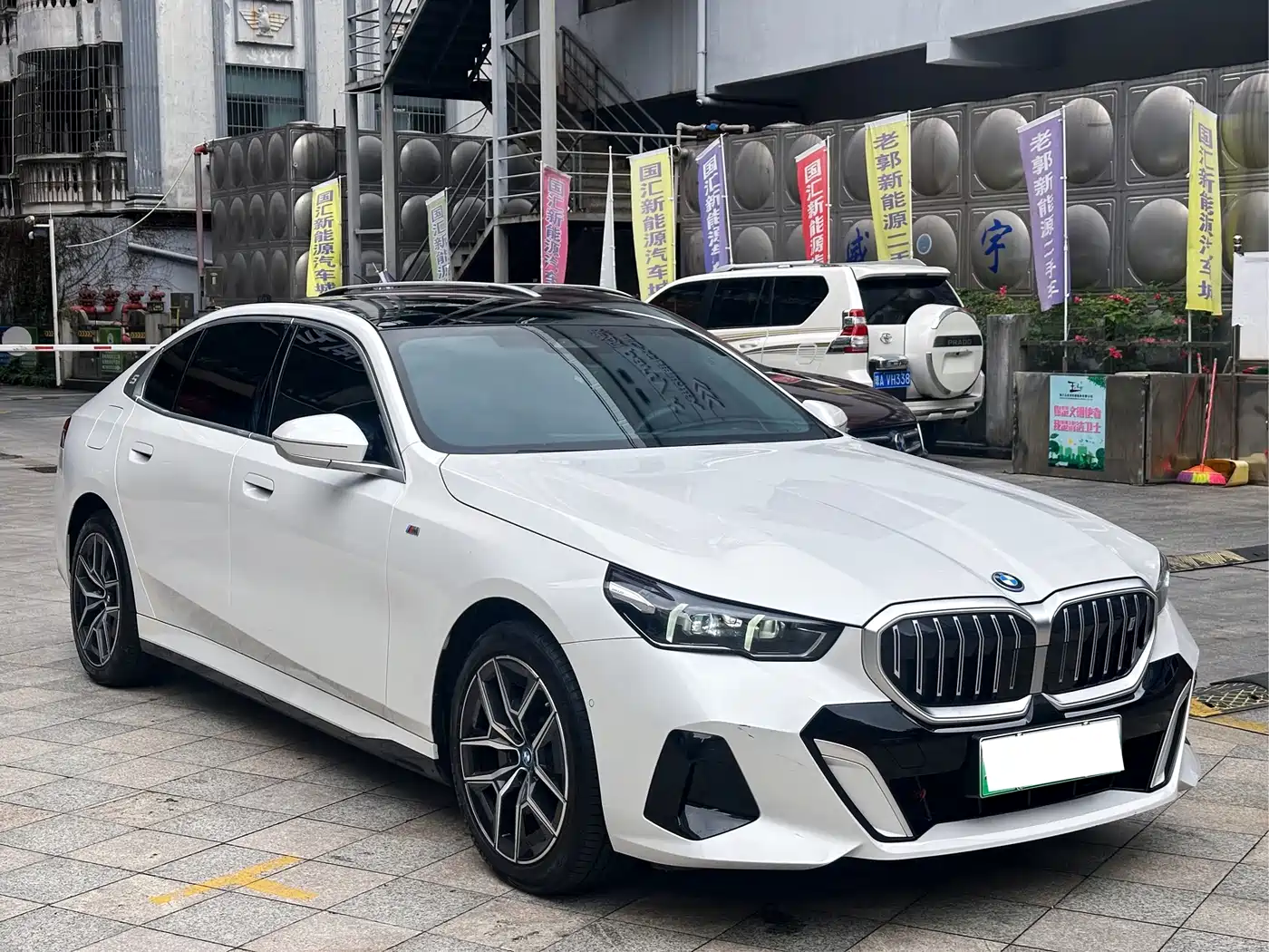 BMW i5 2024 eDrive 35L M Sport Package фото 3
