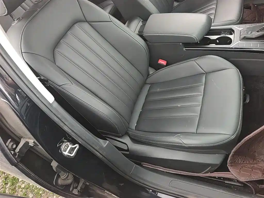 Volkswagen Passat 2022 280TSI Business Edition фото 22