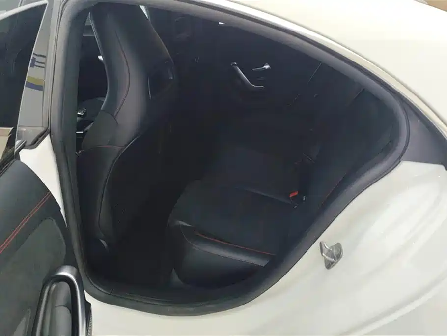 Mercedes-Benz CLA (Import) 2023 CLA 200 фото 11
