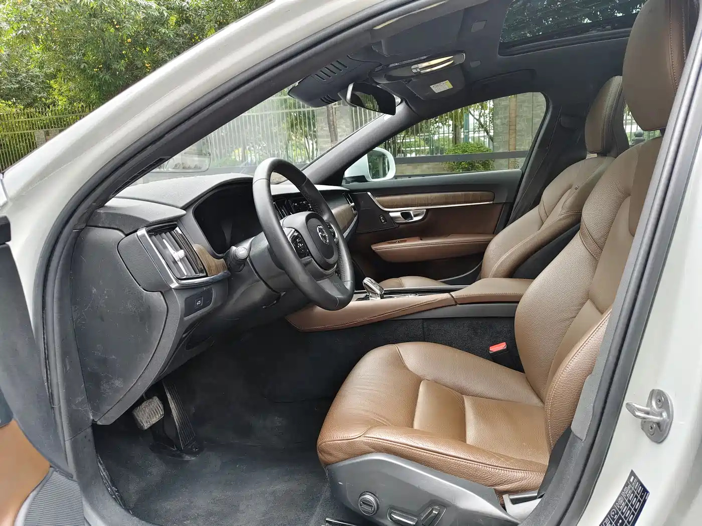 VOLVO V90