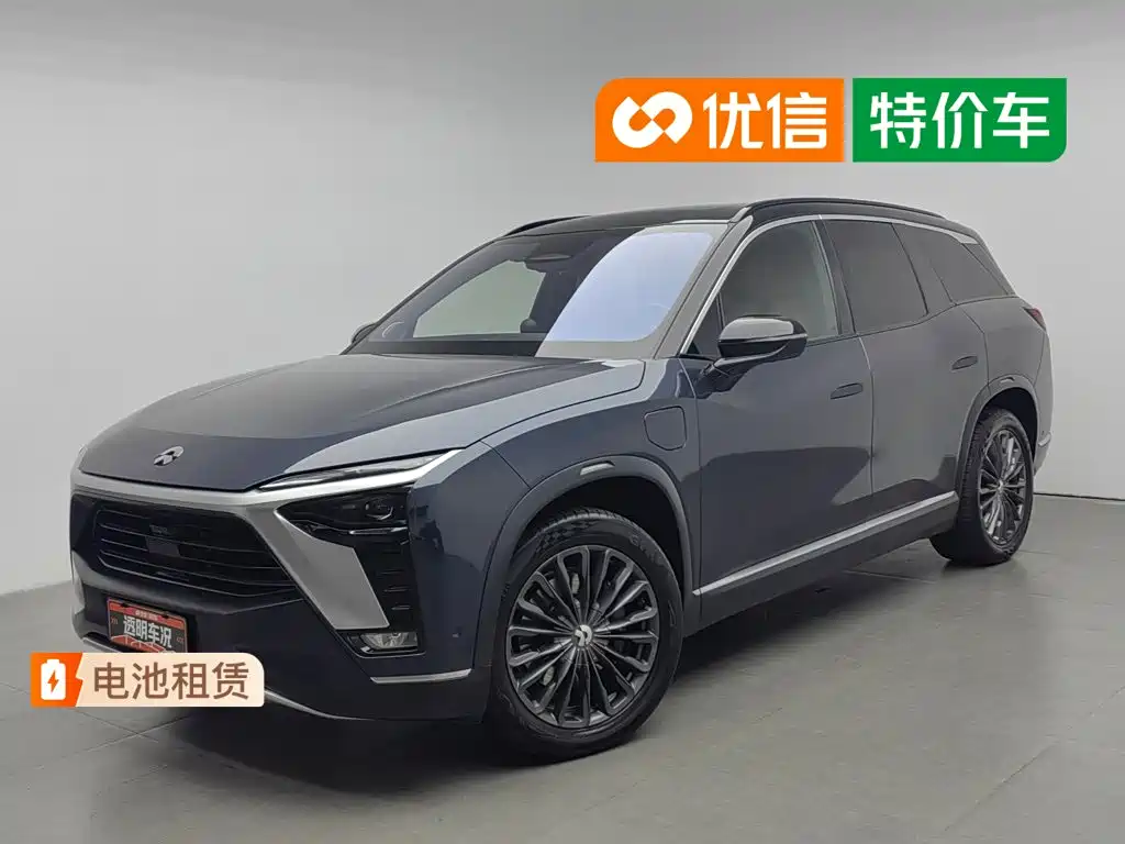 Nio ES8
