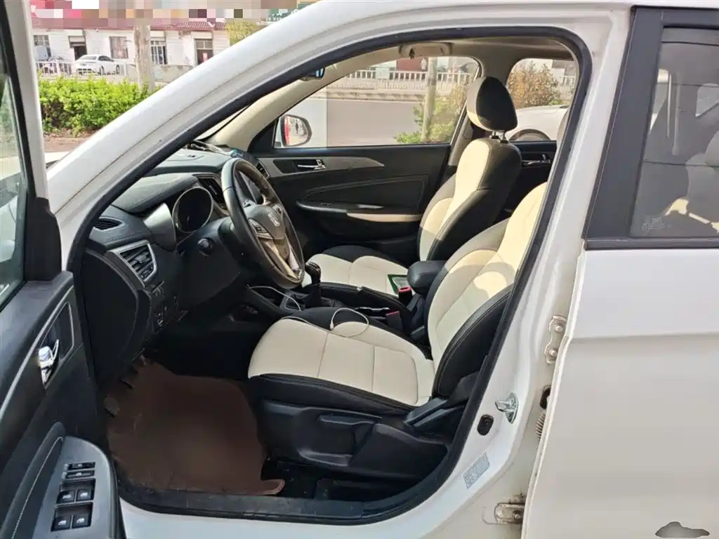 Changan CS35 2018 2017 1.6L Manual Luxury