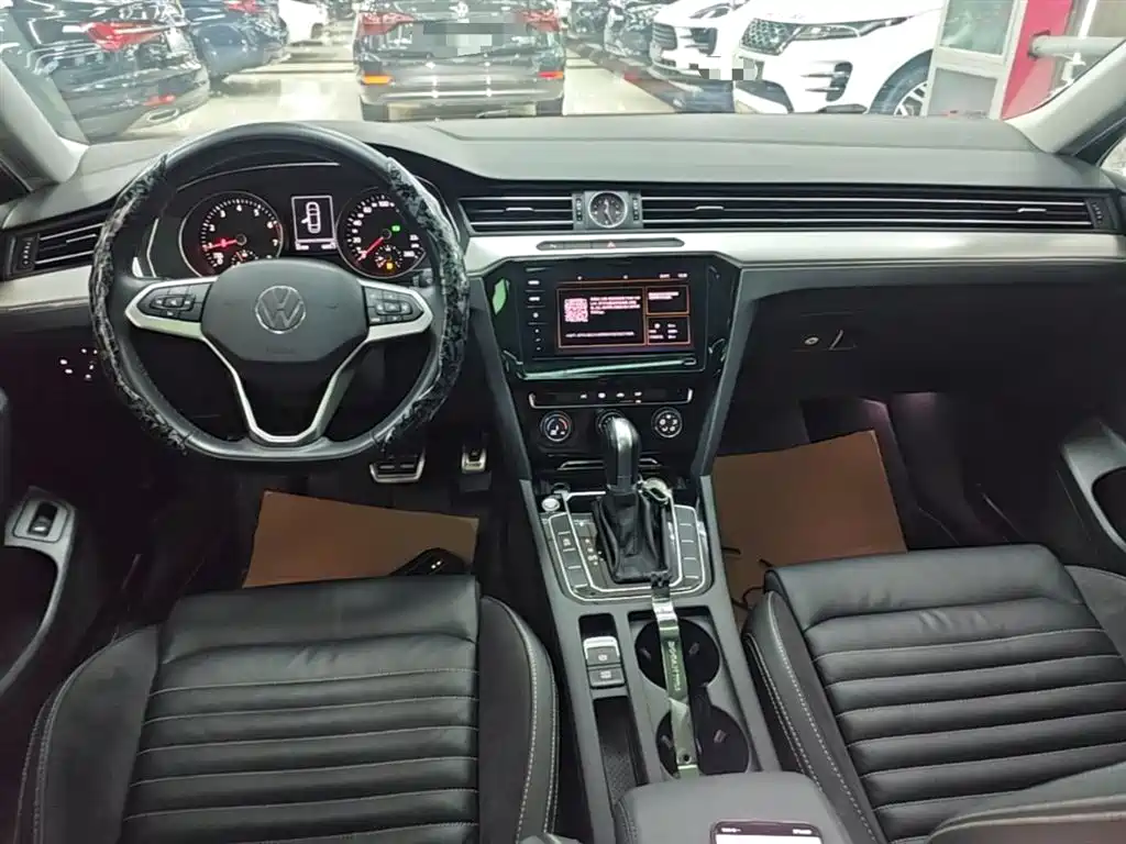 VOLKSWAGEN MAGOTAN