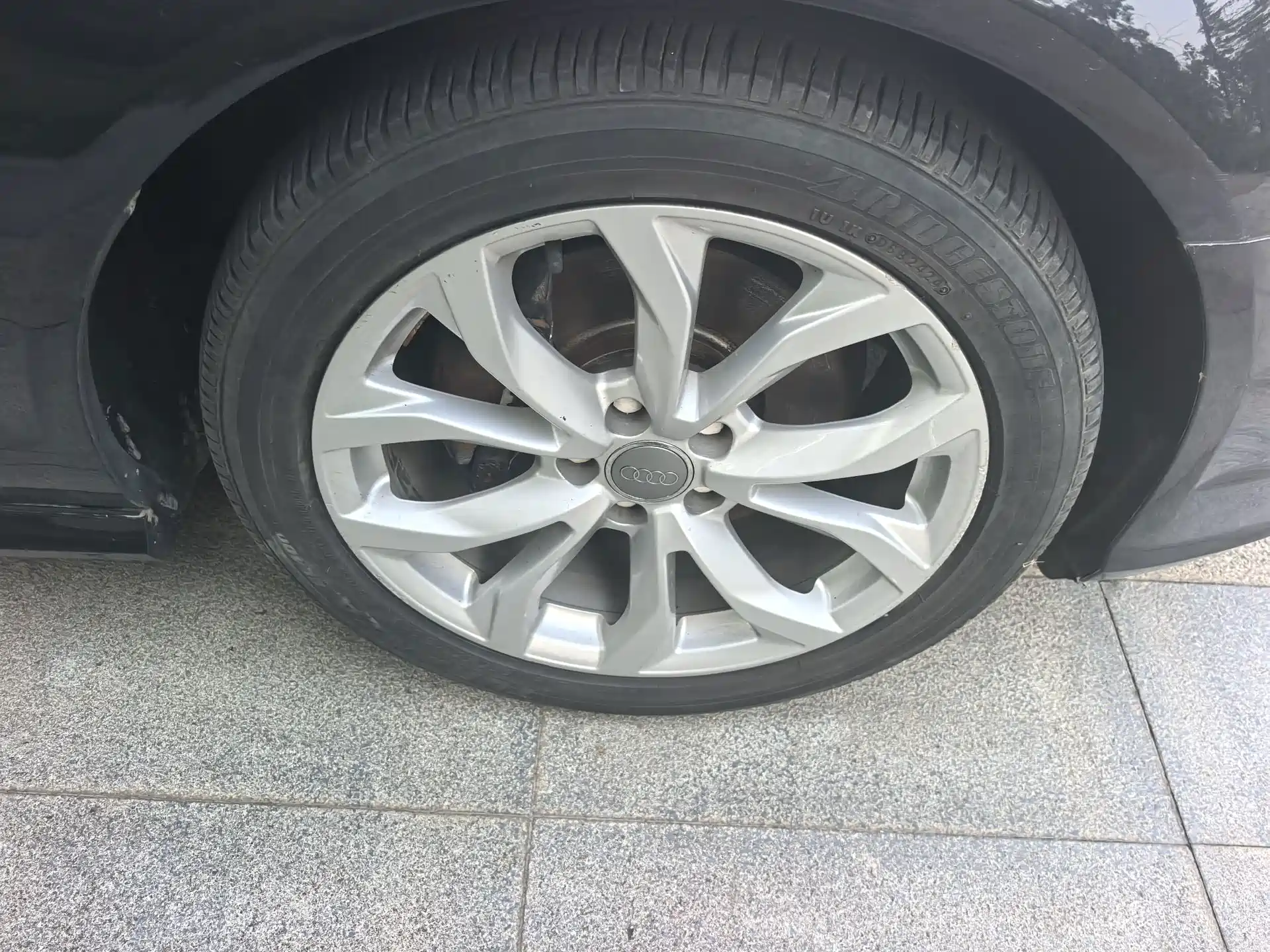 Фото 13 - Audi A6L