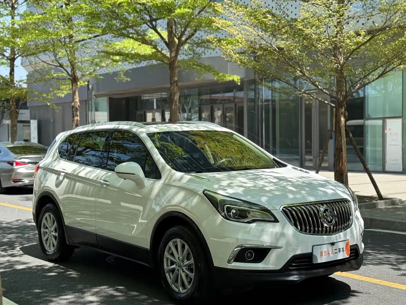 Buick Envision Plus 2017 20T FWD Elite фото 3