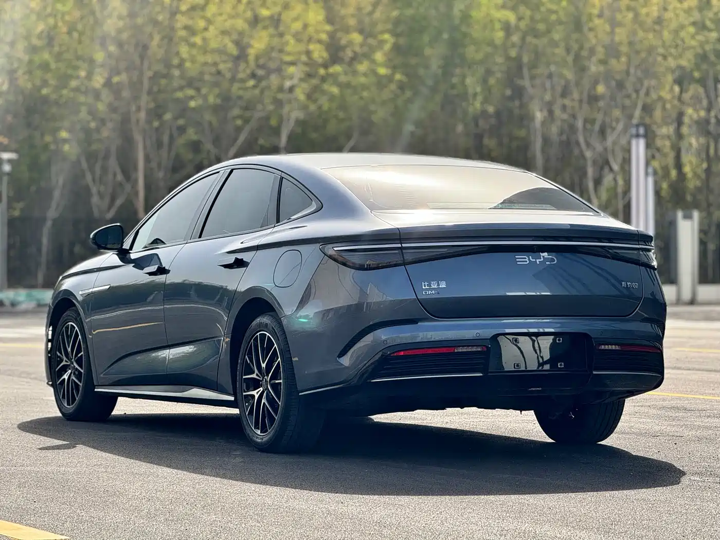 BYD SEAL 07 DM I