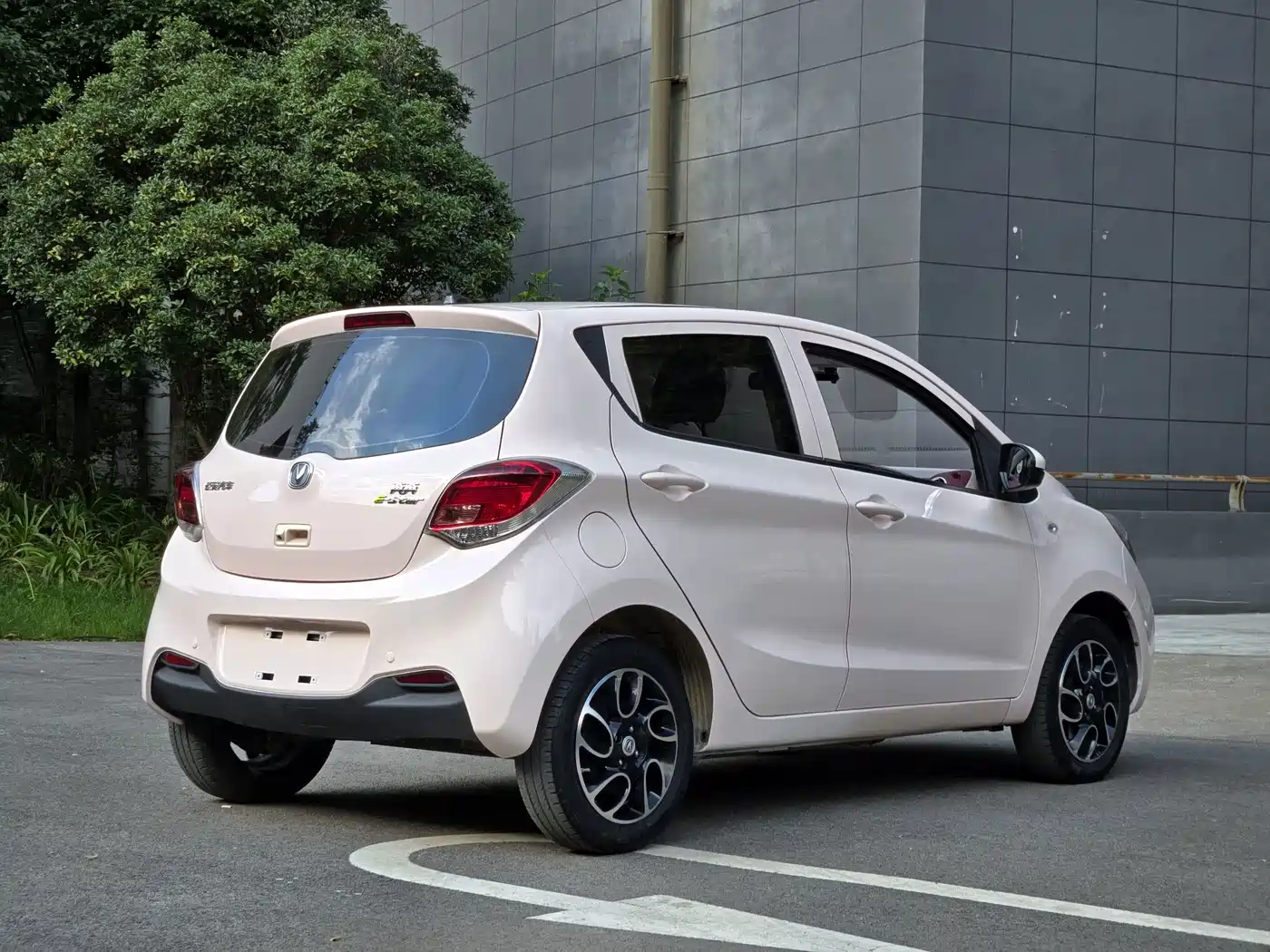 Changan Benben E-Star 2022 2021 National Edition Colorful Version LFP (31.86kWh)