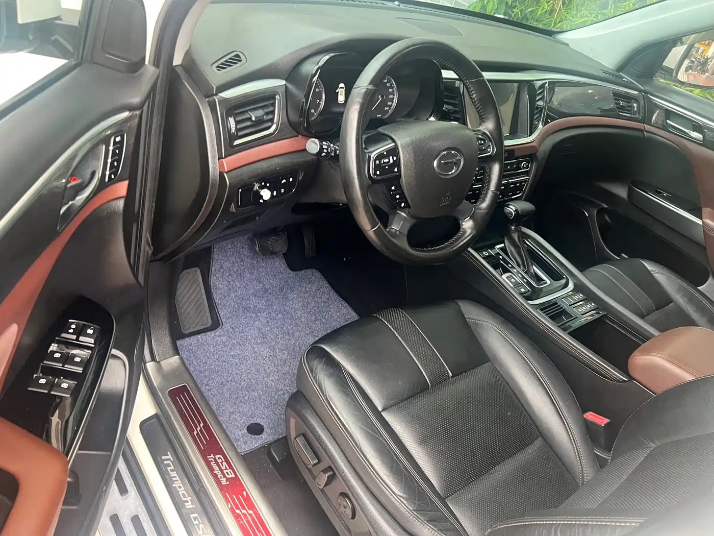 GAC Trumpchi Trumpchi GS8 2017 2017 320T 2WD Luxury Smart Connect (7-seater)