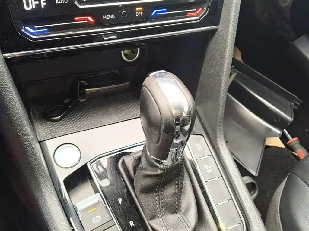Volkswagen Tharu New Energy 2021 Panorama Premium Edition фото 14