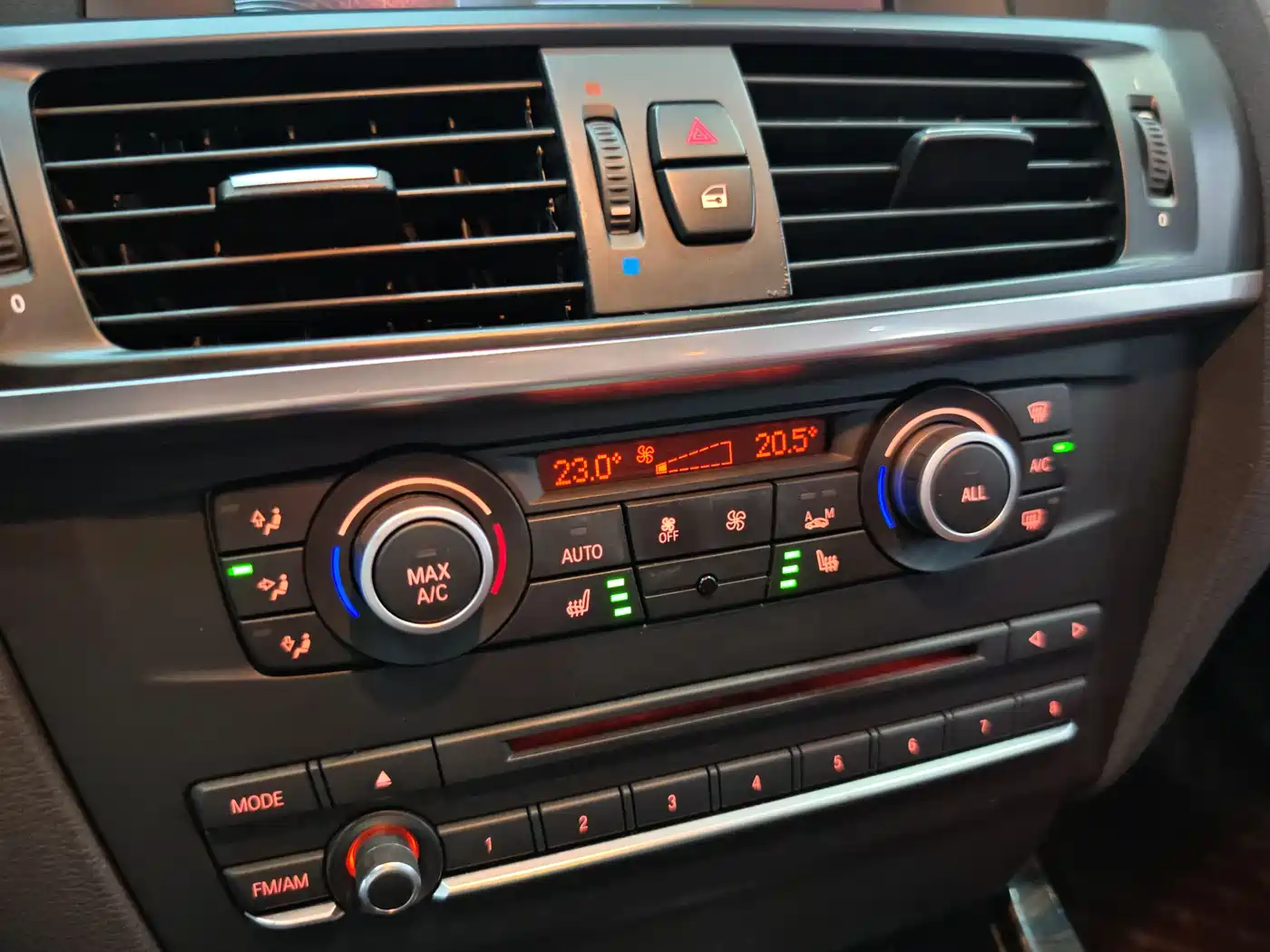 BMW X3 (Import) 2013 xDrive20i Luxury фото 24
