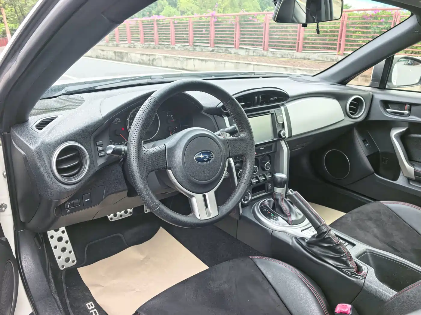 Фото 6 - Subaru BRZ