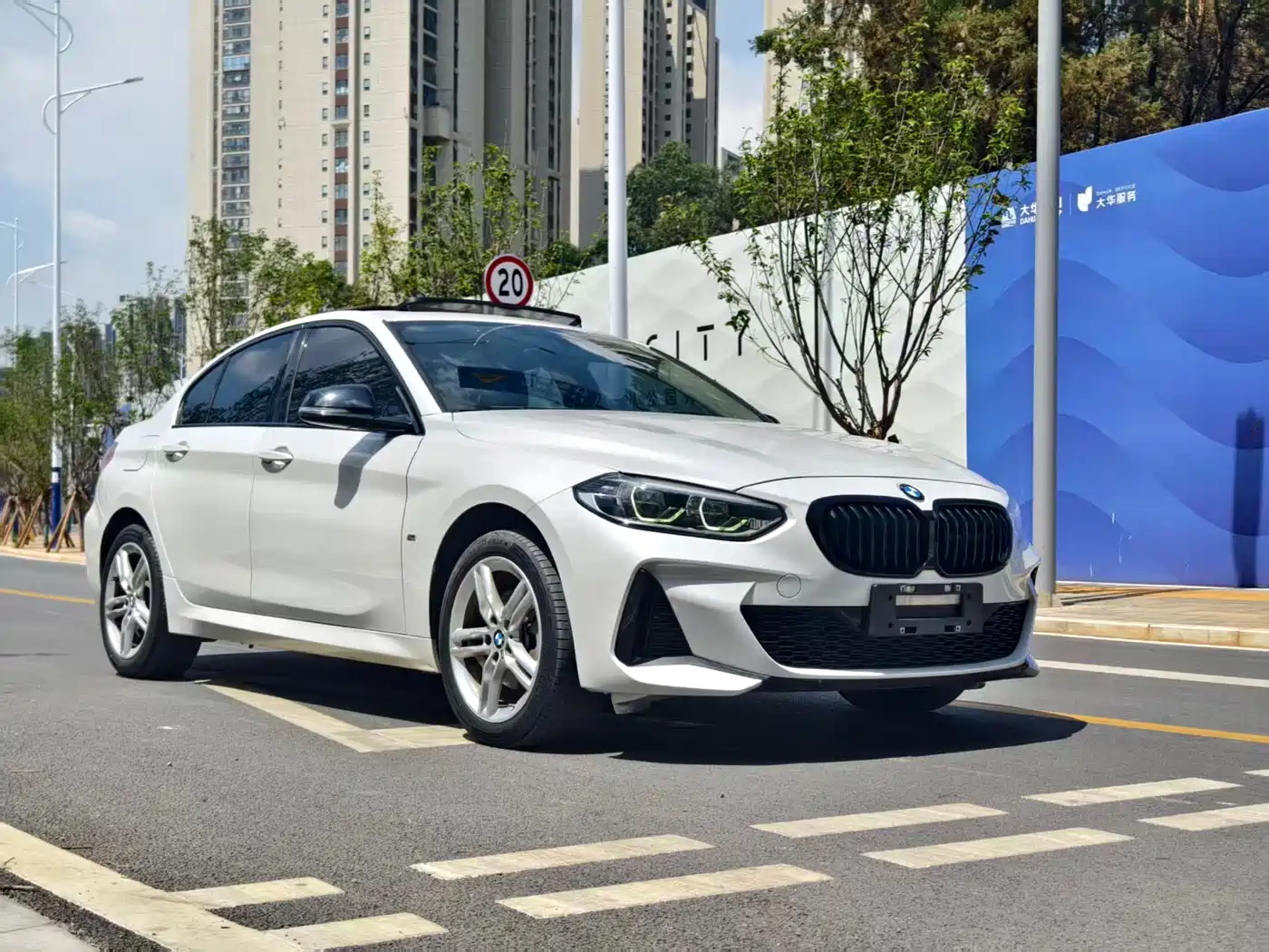 BMW 1 Series 2021 Facelift 120i M Sport Shadow Edition фото 3