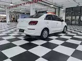 Фото 6 - Kia Pegas
