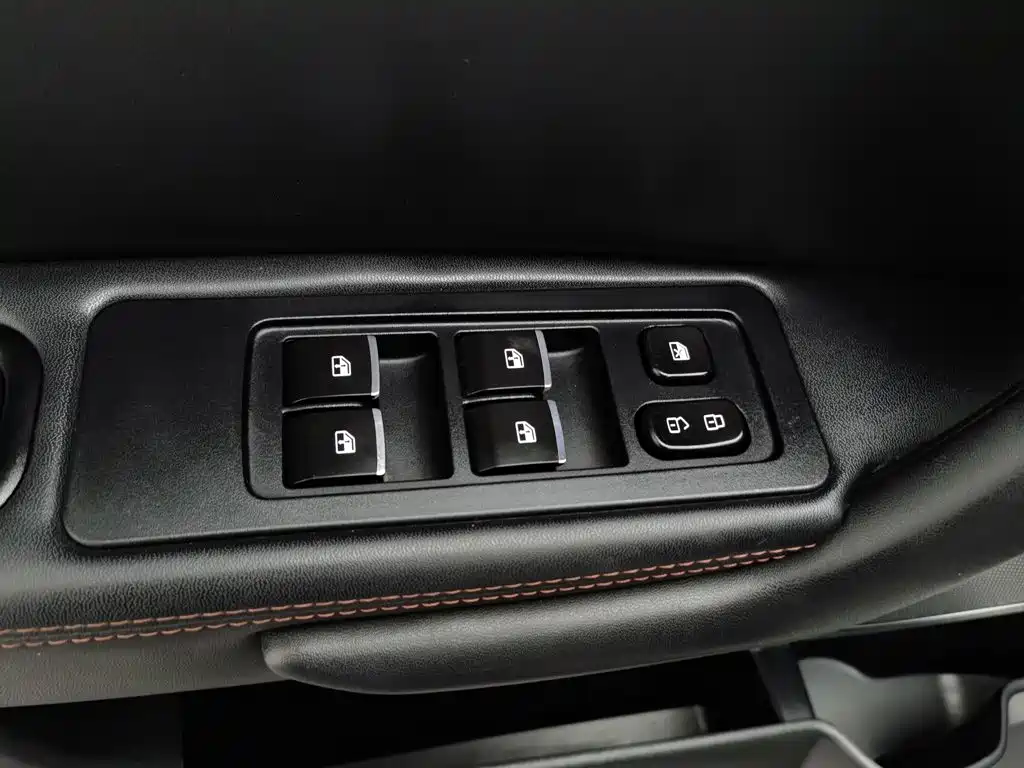 JAC Refine S3 2017 2017 1.5L Manual Luxury Smart