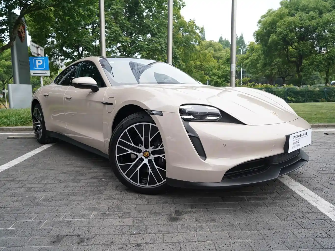 Porsche Taycan 2024 2022 Facelift Taycan