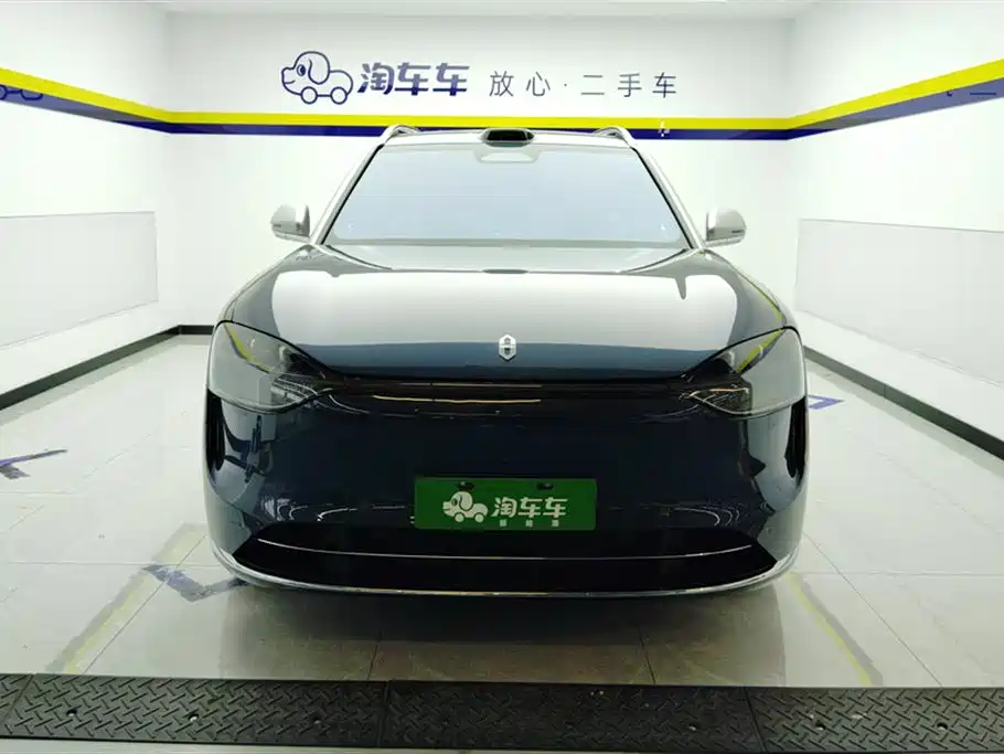 AITO Wenjie AITO M9 2024 Range Extender Ultra 52kWh 6-seater фото 2
