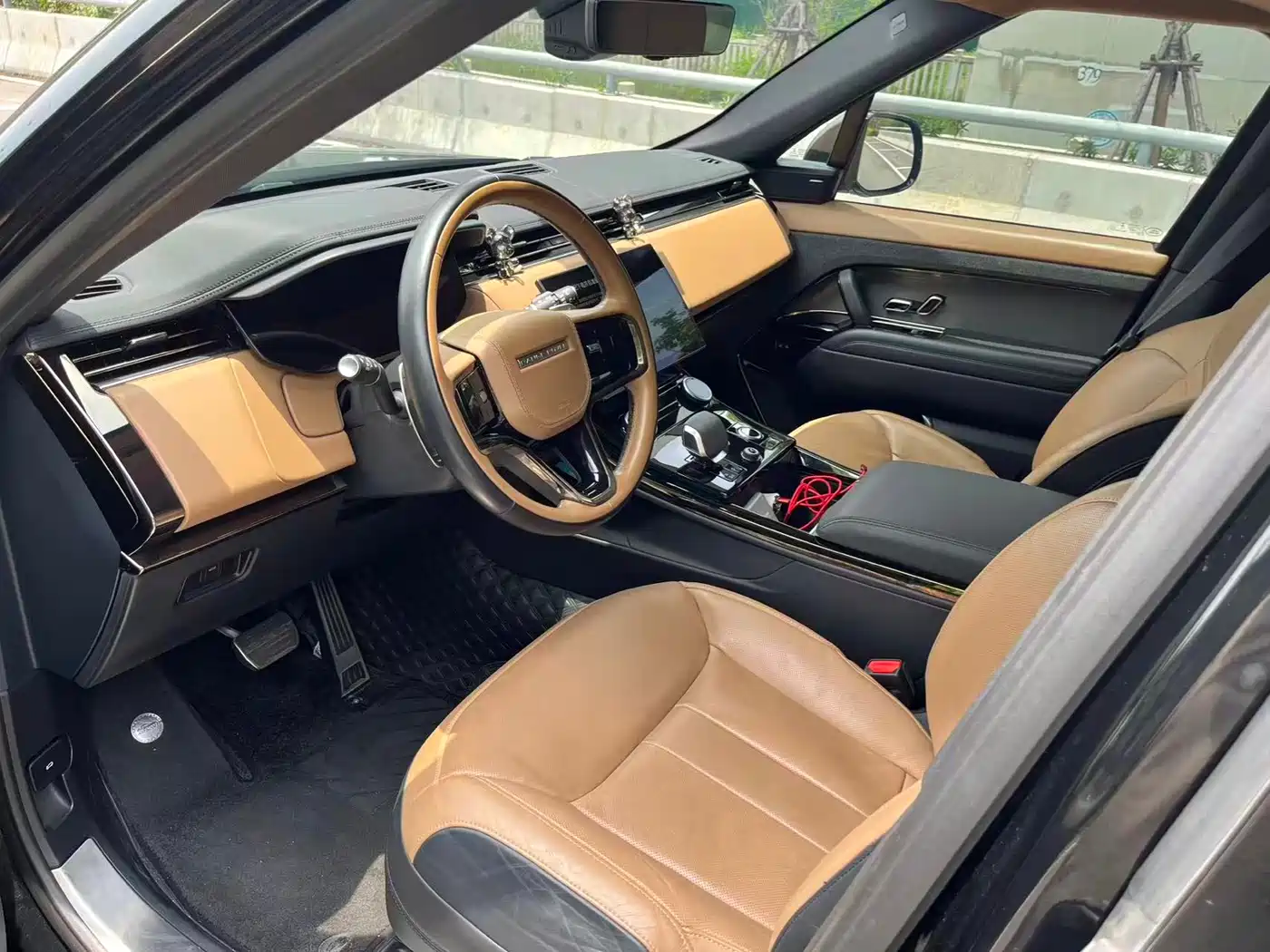 Land Rover Range Rover Sport 2023 400PS Dynamic SE фото 3