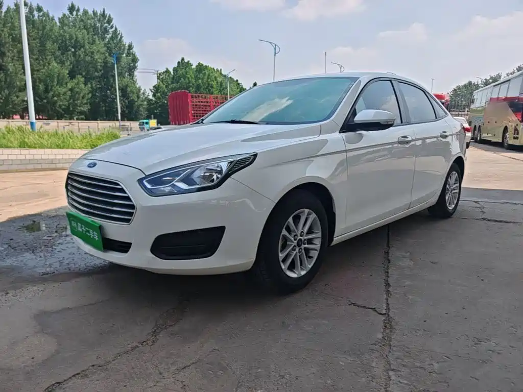 Ford Escort 2019 Facelift 1.5L Auto Premium Edition (TPMS) China VI