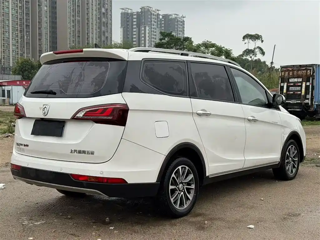 Фото 24 - Baojun 730