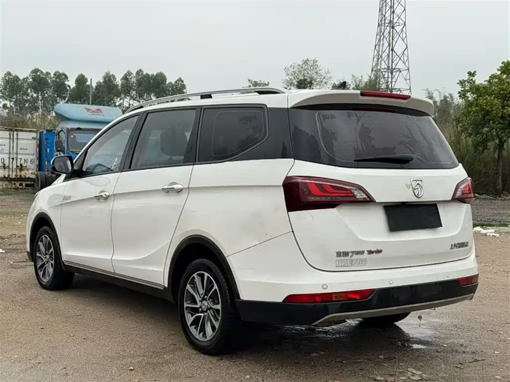Фото 23 - Baojun 730