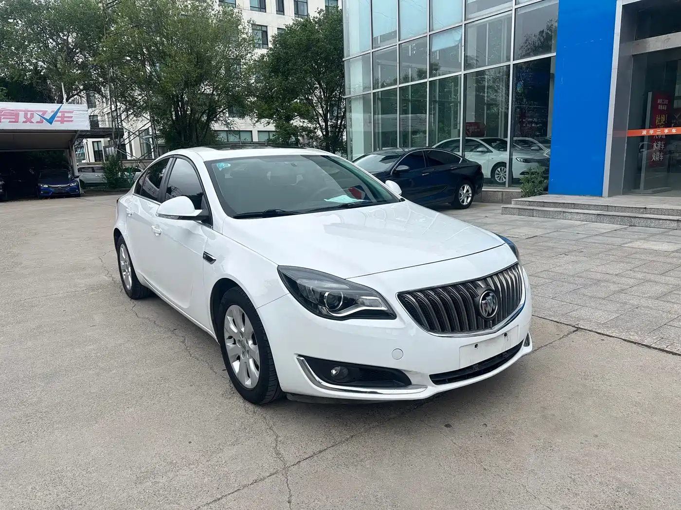 Buick Regal 2015 1.6T Leading Tech Edition фото 4
