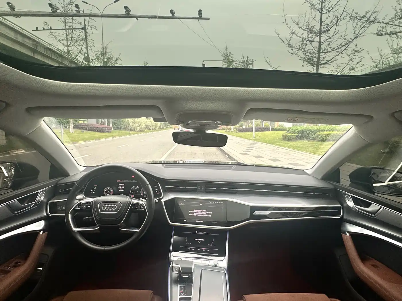 Audi A7L 2024 45 TFSI Luxury фото 8