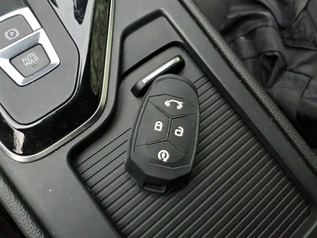Lynk & Co 03 New Energy 2019 Model 1.5T PHEV Pro фото 9