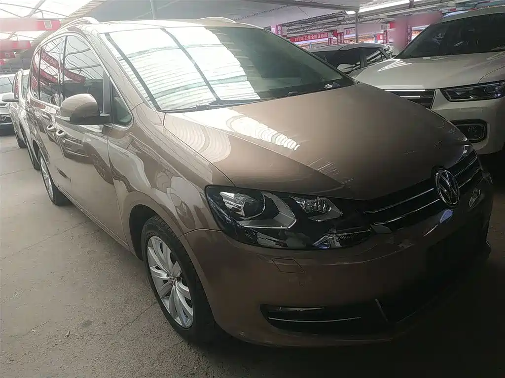 Volkswagen Sharan 2014 2.0TSI Comfort фото 4