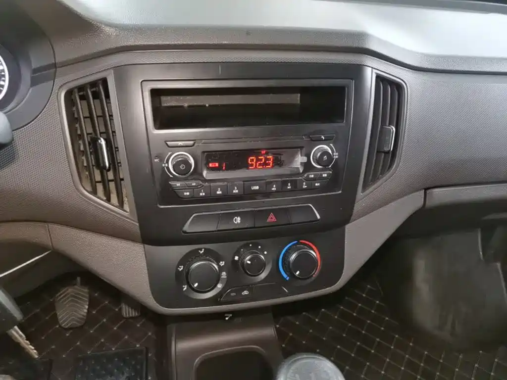 Wuling Motors Wuling Rongguang New Truck 2023 2021 Model 1.8L Basic Single Cab Dual Rear Wheels LJ479Q6