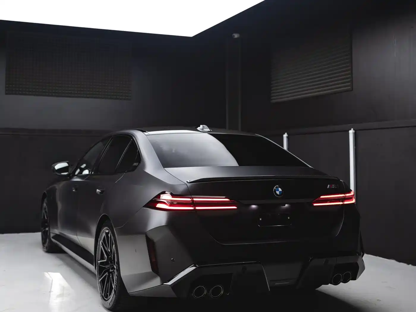 BMW M5 New Energy 2025 M5 фото 2