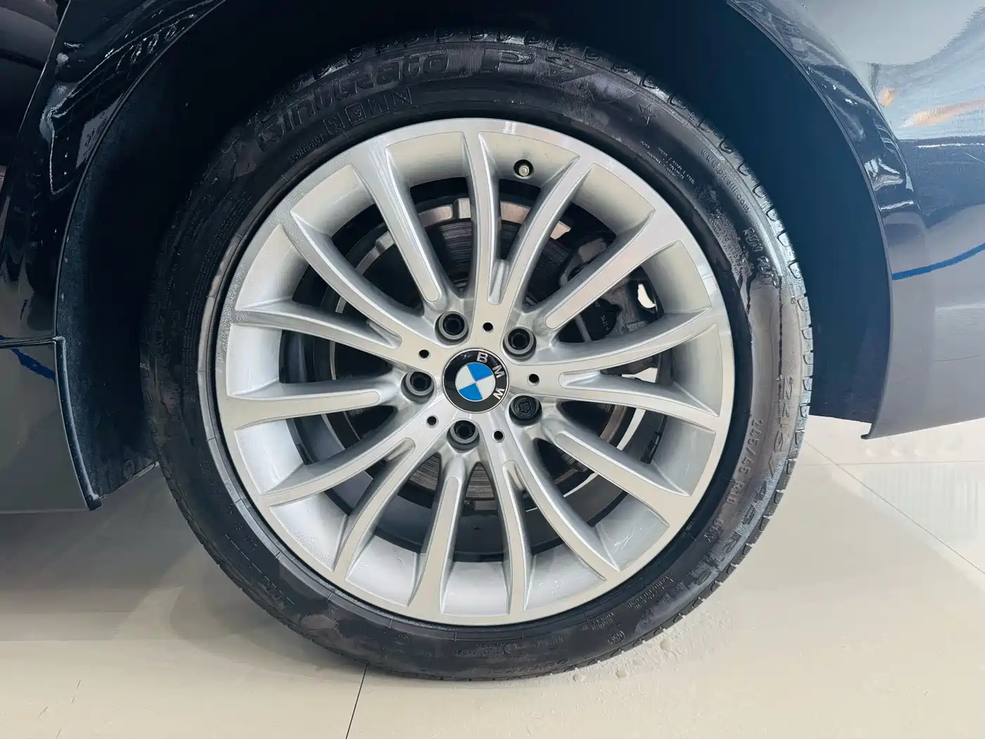 BMW 5 Series 2017 525Li Luxury Design Package фото 10