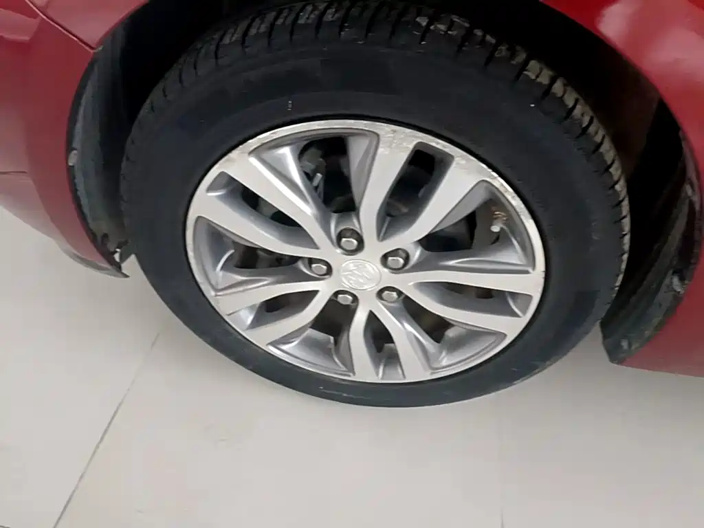 Фото 23 - Buick Excelle