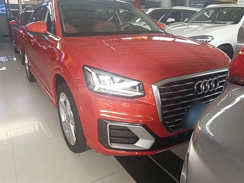 Audi Q2L 2020 35 TFSI Fashion Elegance Model