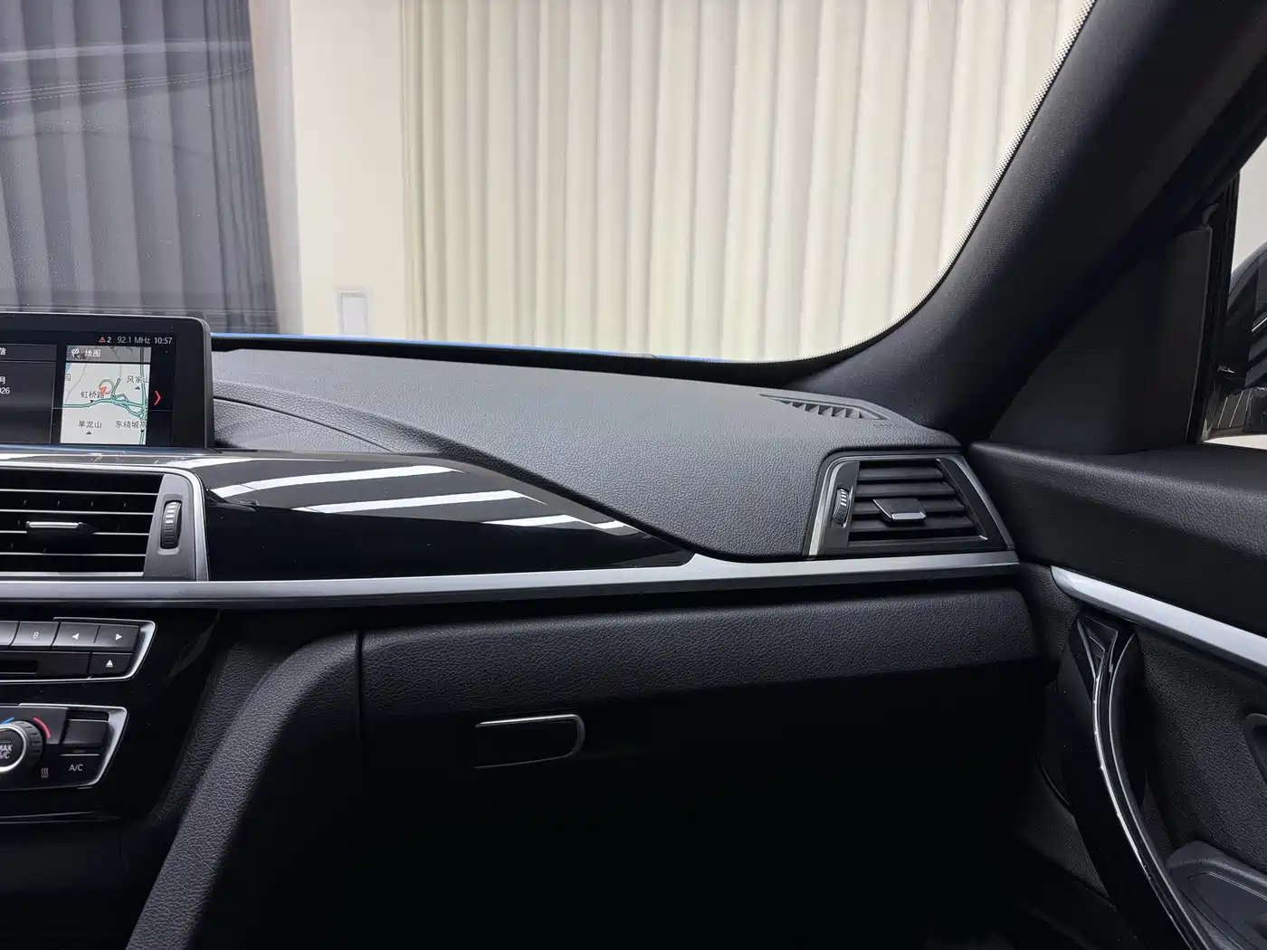 BMW 3 Series GT 2019 320i M Sport Package фото 27