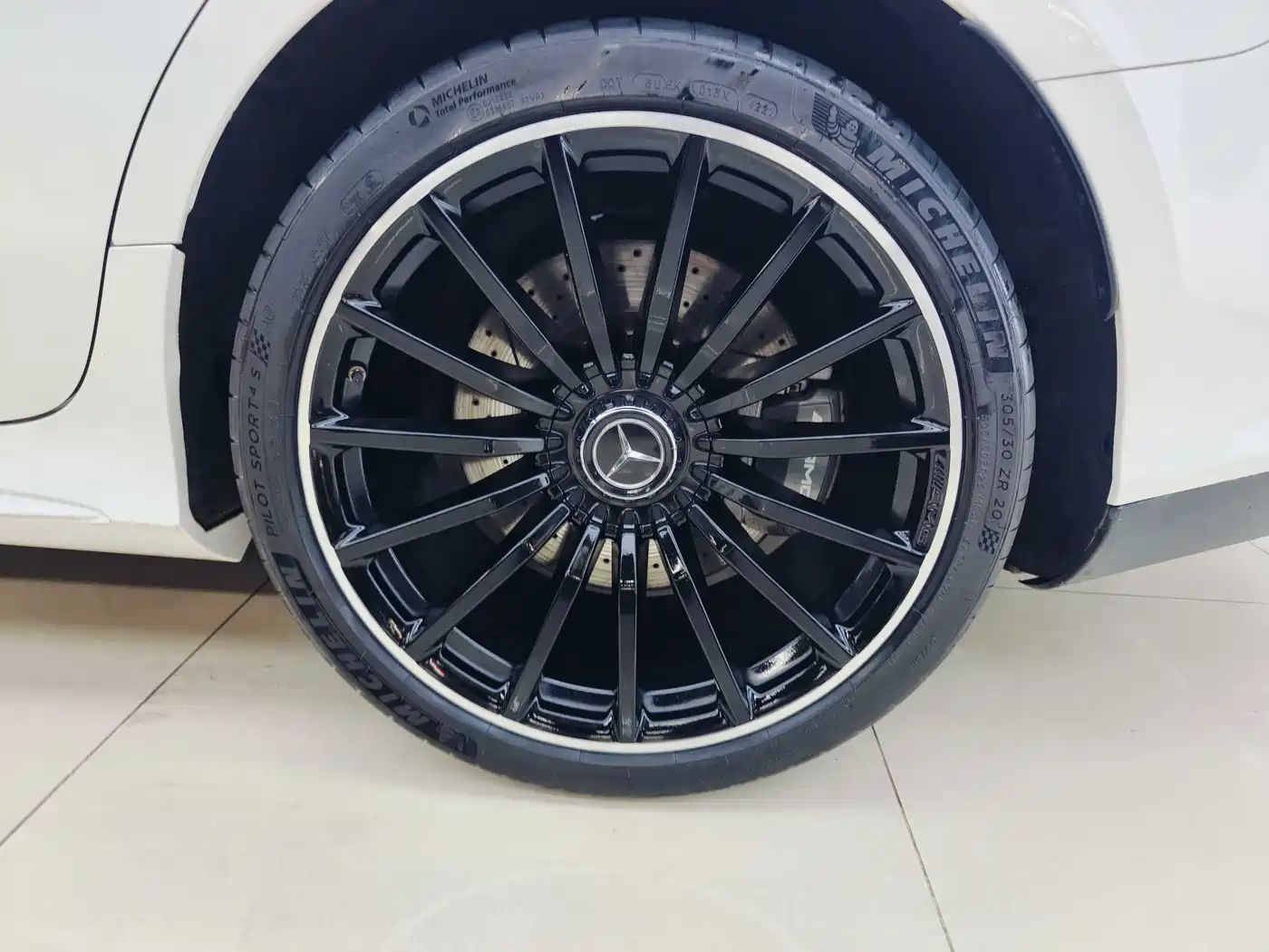 Mercedes-Benz AMG GT 2019 AMG GT 50 4-Door Coupe фото 19