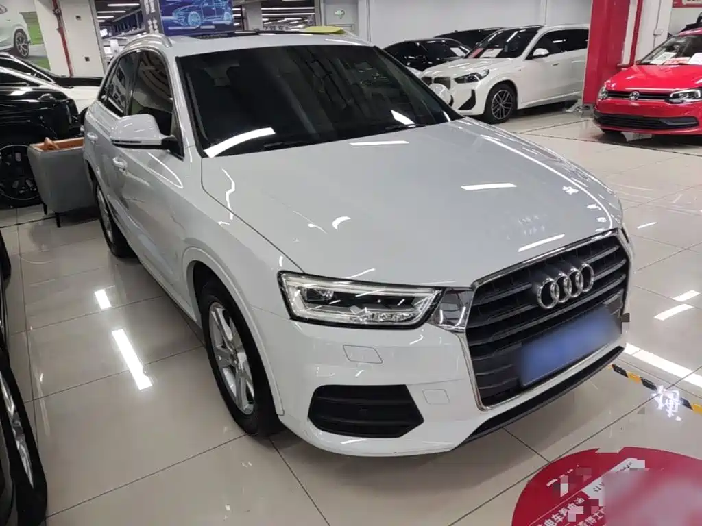 Фото 4 - Audi Q3