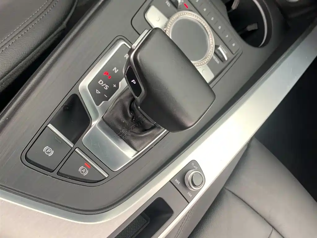 Audi A4L 2019 40 TFSI Fashion (China VI) фото 12