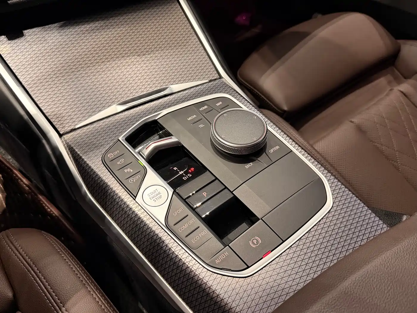 BMW 3 Series 2023 325Li M Sport Black Night Package фото 13